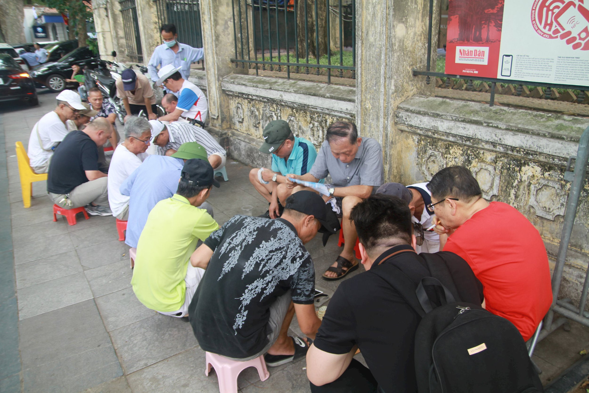 nguoi-choi-co-tuong-via-he-ha-noi